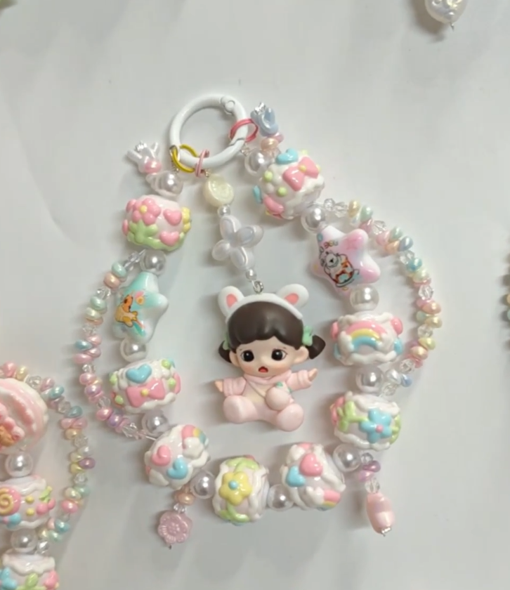 BABY Character Key/phone chain