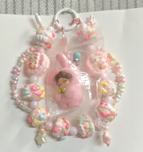 BABY Character Key/phone chain