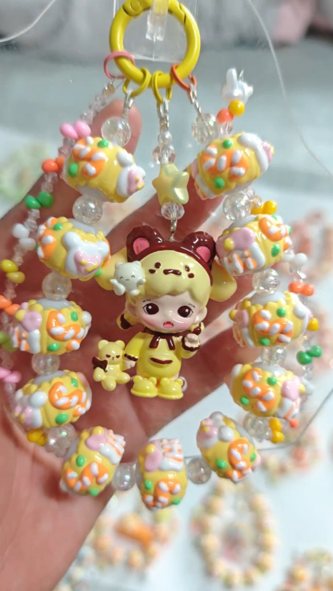 BABY Character Key/phone chain